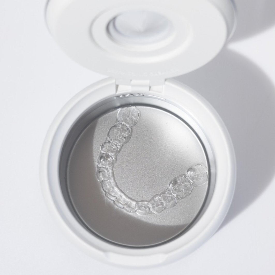 UDPSONIC DENTAL DOCK（デンタルドック）― 毎日のリテーナーケアシステム